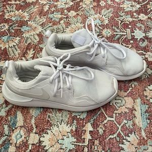 Nike All White Tennis Shoes